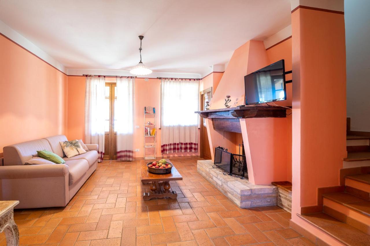 Agriturismo Le Vigne Foligno Ngoại thất bức ảnh