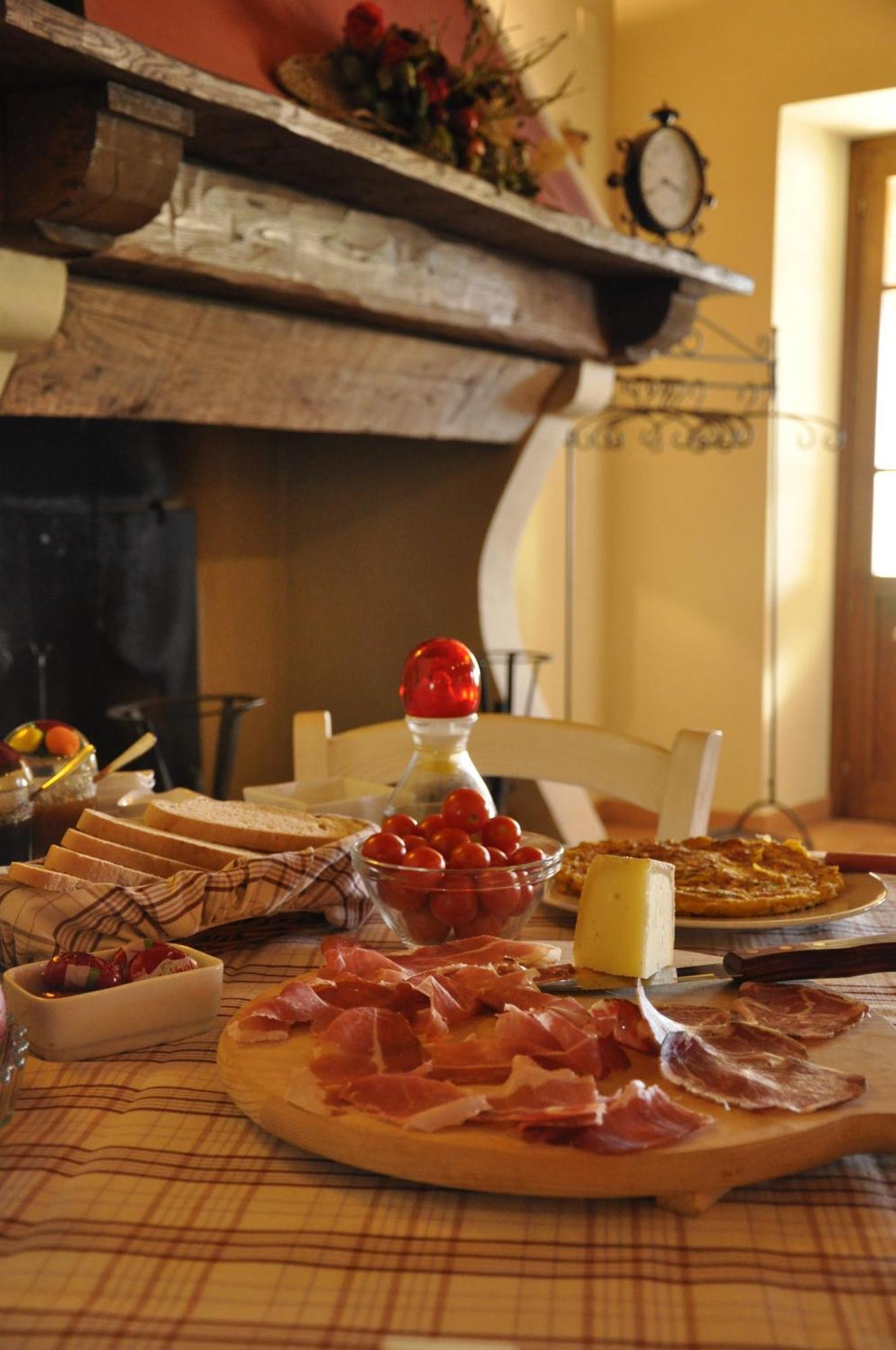 Agriturismo Le Vigne Foligno Ngoại thất bức ảnh